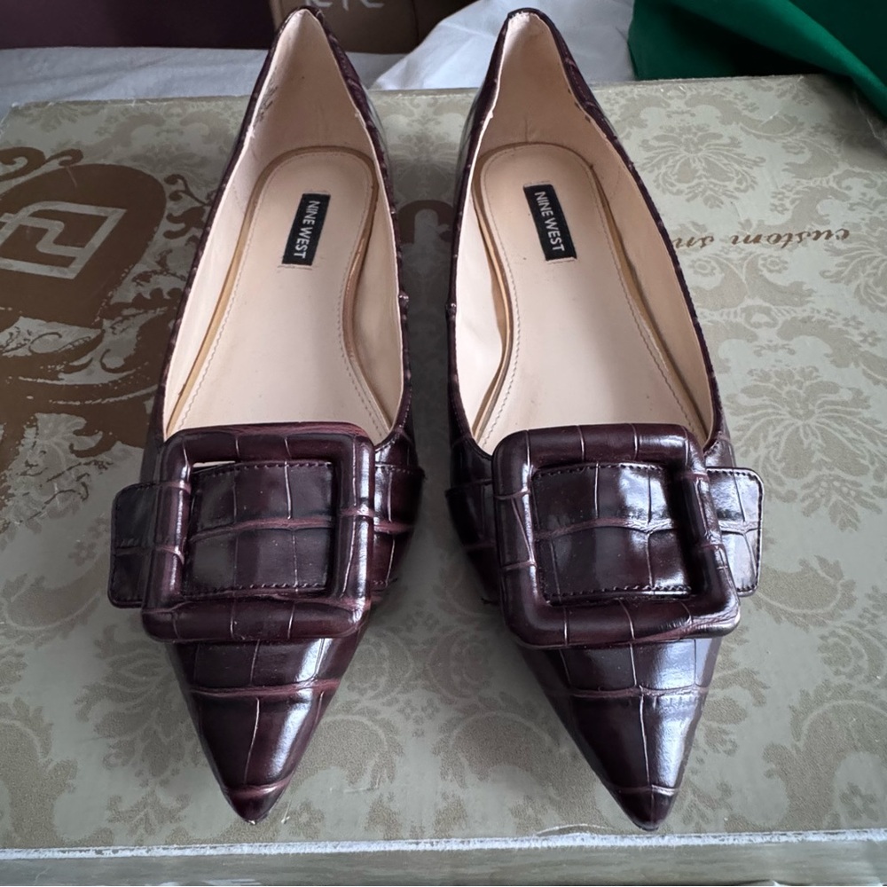 Nine west Pointed Toe Flats
